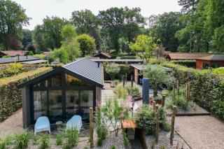 Modern ingericht chalet op groen park op de Veluwe - Epe - 6
