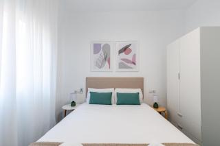 Piso Elegante y Nuevo de 3 habitaciones y 2 baños - Seville - 7
