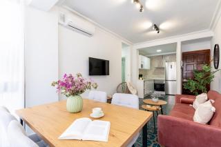 Piso Elegante y Nuevo de 3 habitaciones y 2 baños - Seville - 8