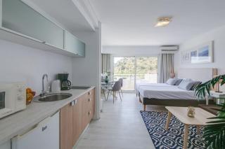 Modern, XXL Pool, Klima, fast Wifi, Tennis - Alcúdia - 0