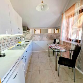 Kiwi Apartmanház - Hévíz - 1
