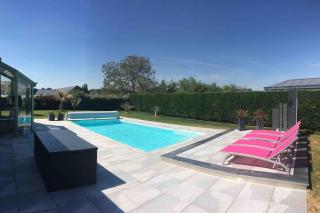 Villa avec piscine chauffée proche circuit 24h - 3