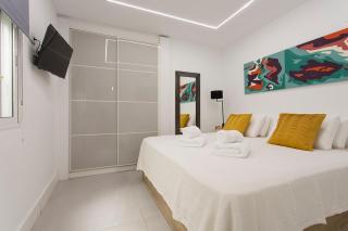 Magic stay in Granada with private parking - 9