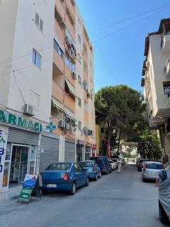 Seascape Apartment - Durrës - 1