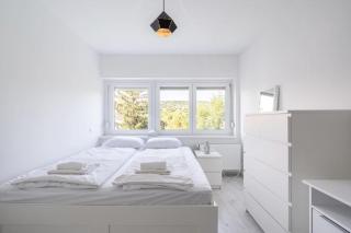 Earthy Elegance Apartment - 5
