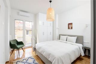 Zen Spring, Neapoli - 1