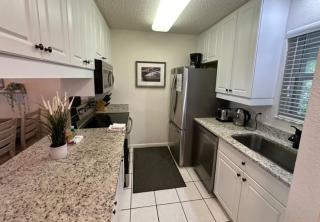 Siesta Key White Sands Condo - 4