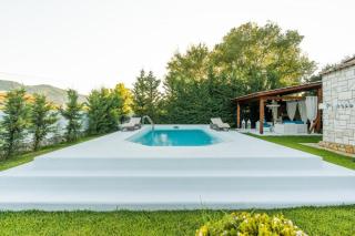 Crown Villa Aphrodite with Private Pool - Kamena Vourla - 6