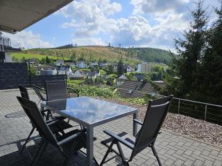 Stilvolle Wohnung mit Blick und Selbst-Check-in - 1