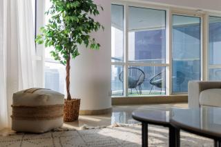Serene Chic Flat 180 Degree Lake & Marina Skyline View - Dubai - 5