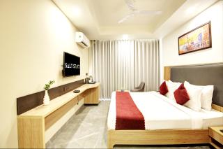 Saltstayz Premier - Cyber Hub - Gurgaon - 6