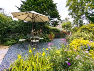 Rose Cottage - Garden, parking and near a Pub - Lindale - 0