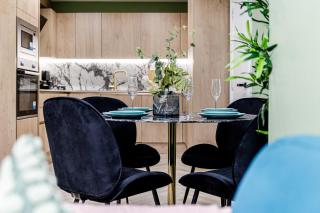 Amazonian Luxury Family Home MCR City Centre Etihad Free Parking - 5