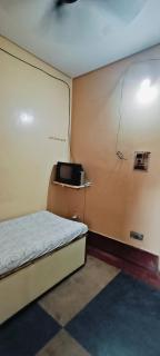 Hotel Suman - - 5