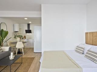 Moderno estudio a 2 minutos de la Playa Sagunto A3 - 2