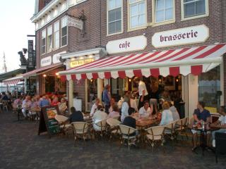 Hotel Cafe Restaurant Van Den Hogen - Volendam - 2
