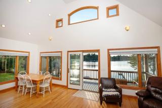 336) Beautiful home with View - Lake - 9
