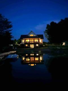 336) Beautiful home with View - Lake - 5