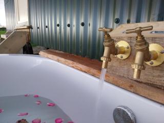 The Shearers Retreat - Llanfynydd - 7