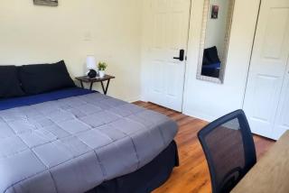 Comfortable Home Near Downtown & AT&T Center - 3