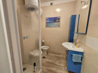 Isabella Apt with Sea View and Private Beach - 3