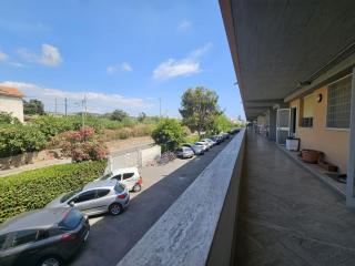 Isabella Apt with Sea View and Private Beach - 1