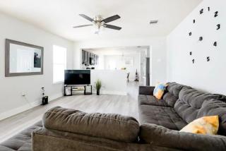 Serenity Home Near Downtown & Airport - Austin - 8