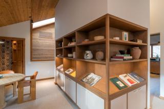 Retro River View - 4