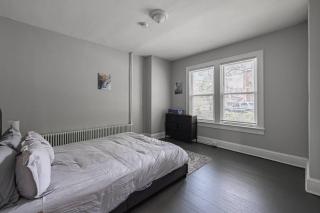 Perfectly Located 2BR Apartment in DC with Private Parking - Washington - 3