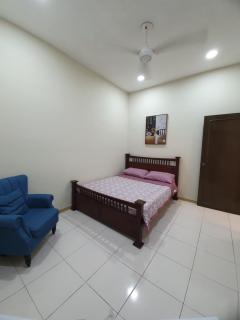 Teratak Ayuni with Private pool - Batu Gajah - 4