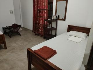 Hotel Crafts Gallery - Mirissa - 3