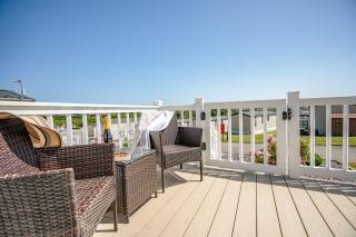 Meadow Lakes Holiday Park - Grampound - 6