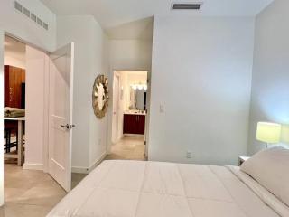 Downtown Miami King Bed, Luxe Condo, Free Parking - Miami - 3