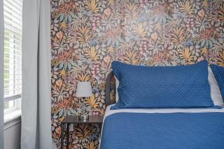 7BR - Family Friendly Stay - 10 mins from Airport - College Park - 0