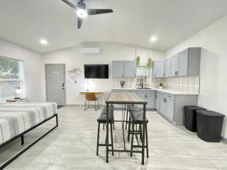 Modern 1br Orlando Stay Wi-fi, Laundry Parking - 9