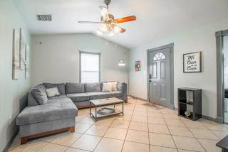 Spacious & Budget-friendly 3br Pets Wi-fi - Orlando - 0