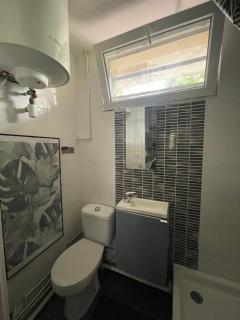 Petit appartement idéal pour deux personnes, offrant une belle vue sur jardin, proche des commodités et à moins de 30 minutes de Paris en transport - 7