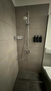 Sonnige Wohnung im Zentrum mit Terrasse u Tiefgarage - Netflix & Prime - 1