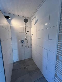 Naturnahe Ferienwohnung mit sonnigem Balkon zwischen Ravensburg & Bodensee - Ravensburg - 3