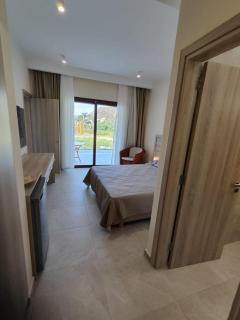 Vina Oliva Resort - Pissouri - 1
