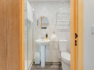 The Logstack- Uk42984 - Polmont - 3