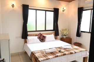 Magadha Mountain View Homestay - Alībāg - 8