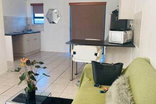 Luxury Suites at The Square Duplex Townhouse - Springfield - 4