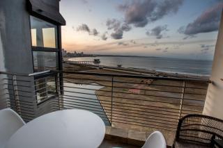 Stay at The Point- Happy Homely Horizons - Durban - 1