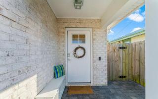 Laguna Breeze-Pet Friendly, Short Walk to Beach - Panama City Beach - 6