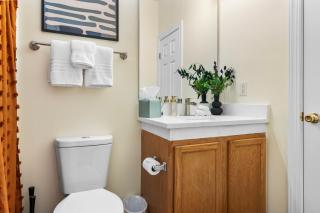 Homey 3bd - BBQ & Backyard - Close to Attractions - Raleigh - 8