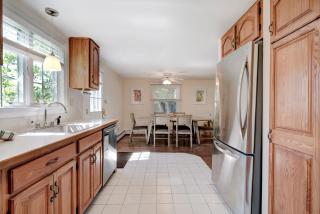 Walk to Nauset Beach NEW AC System - Orleans - 4