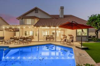 Elegant Luxury Villa Wheated Pool Outdoor Fun - Chandler - 5