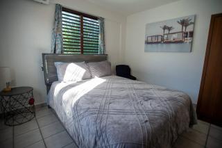 White Paradise Beach House Your Coastal Haven - Vega Baja - 4