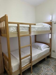 Tirana Lemon Breeze Hostel - Tirana - 2